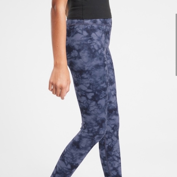 Athleta Girl High Rise Printed Chit Chat Tight Legging Size Small 7 Blue Tie Dye - Picture 3 of 11